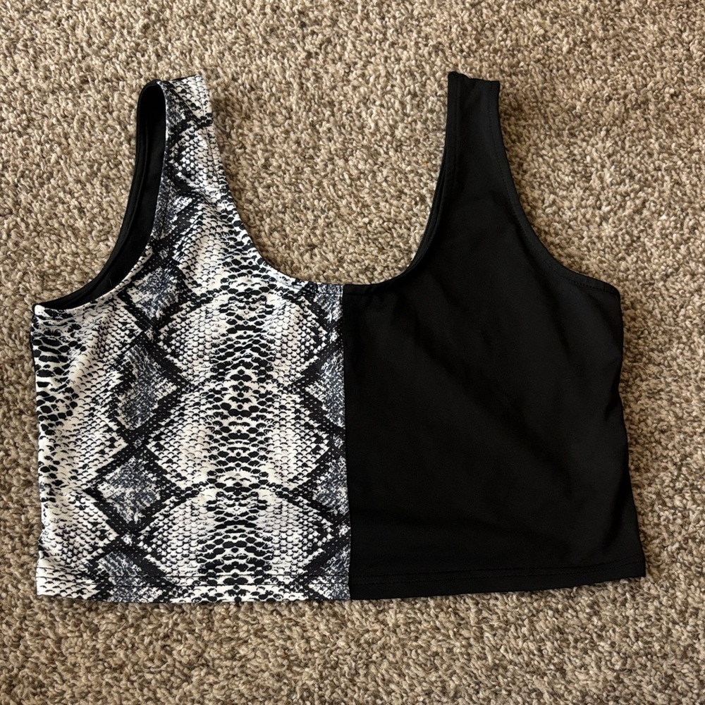 SHEIN Black and Snake Print Tank Top